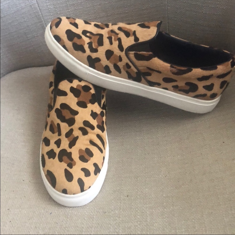 Steve Madden cheetah/leopard slip ons